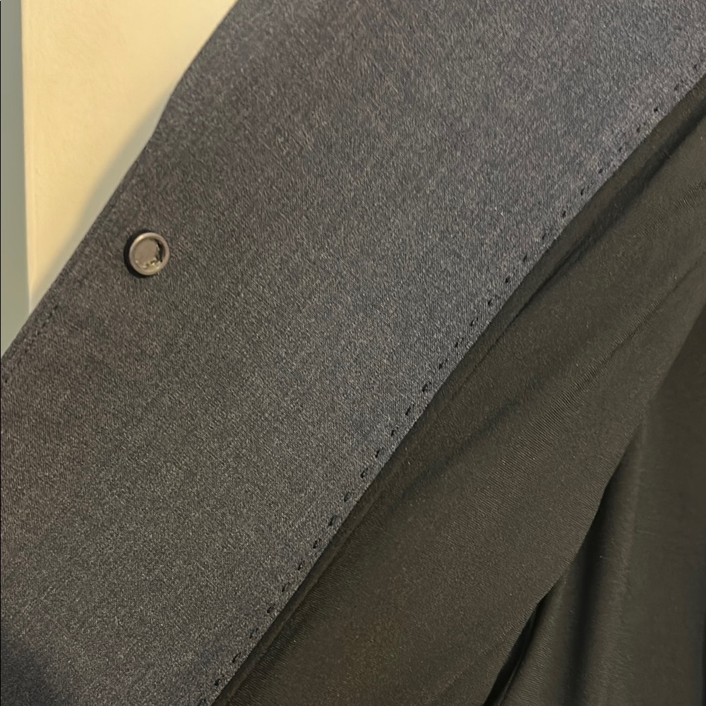 Elie Tahari women’s 3-piece suit size 6 - Picture 7 of 14